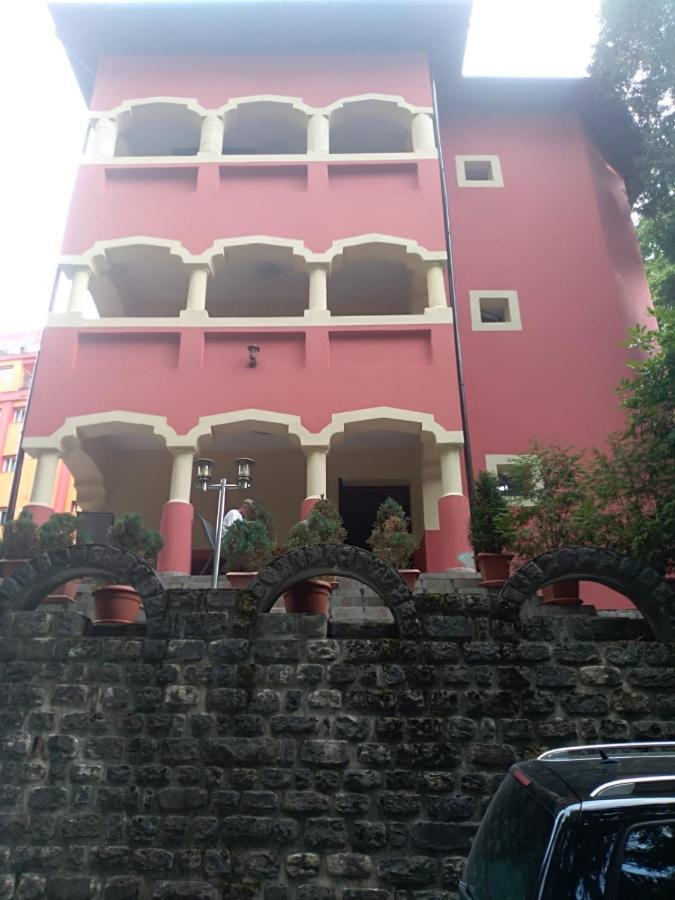 Casa Rosa Hotel Baile Olanesti Ngoại thất bức ảnh